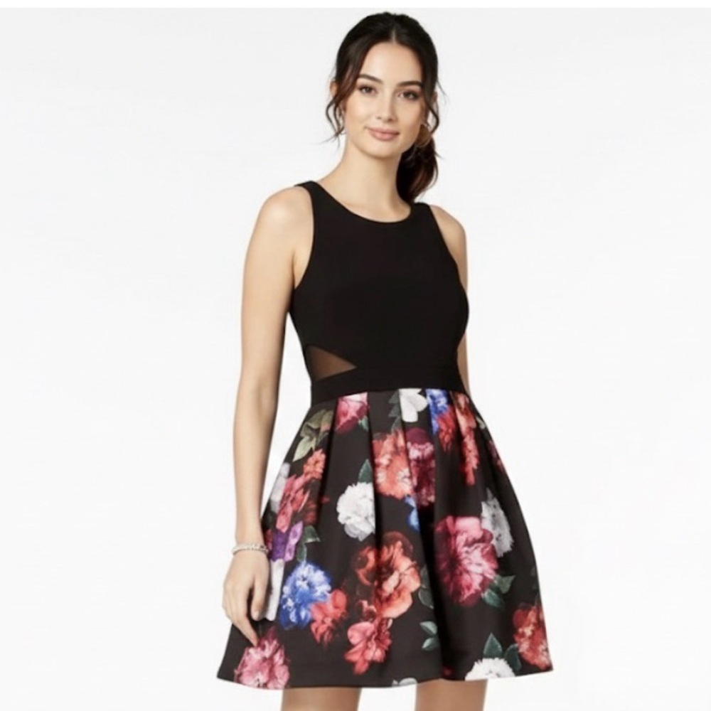 Xscape Women'S Black Floral Crew-Neck Fit & Flare Dress Petite‎ Size 6